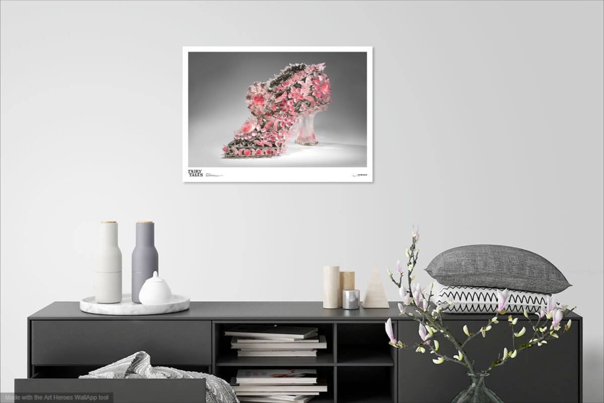 The Glass Slipper 印刷物 Glass Slipper (Ugly Blister) Print – QAGOMA Store