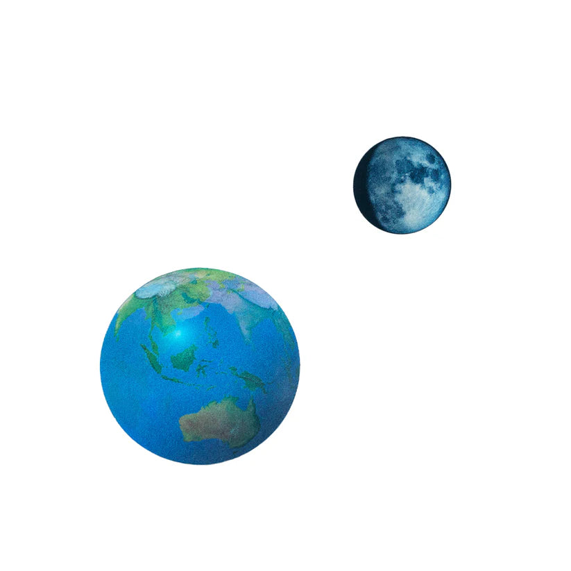 Animated Moon and Earth Magnet Set