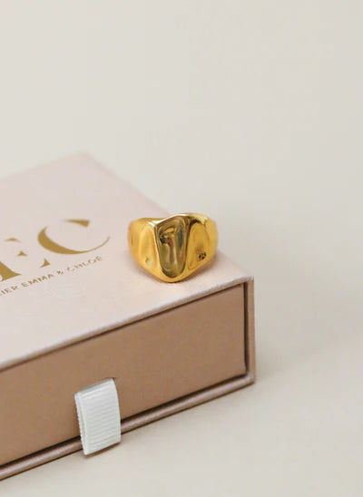 Naiad Ring
