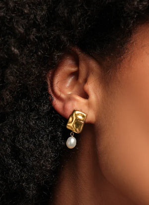 Nile Pearl Earrings