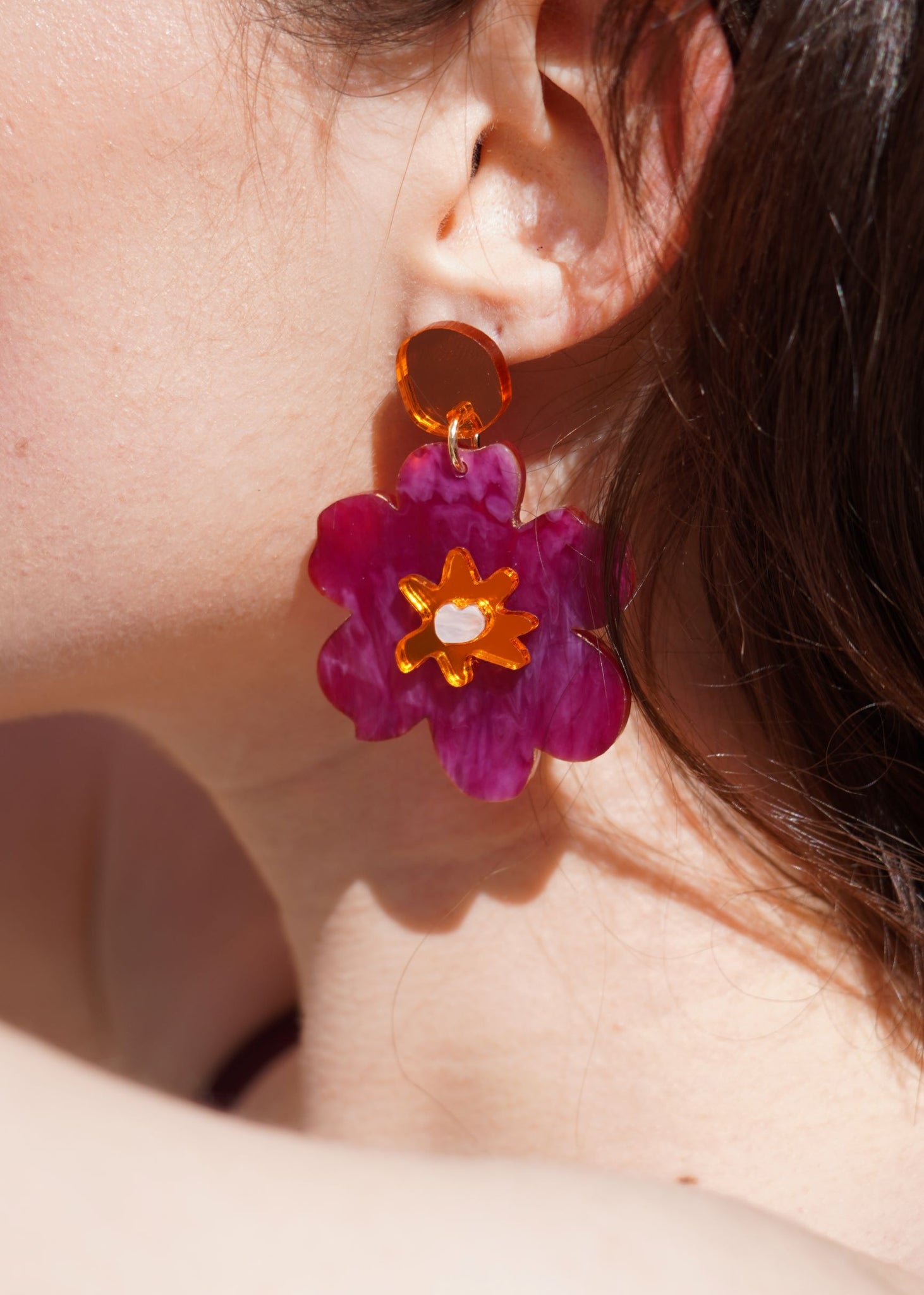 Fuchsia Large Daisy Earrings